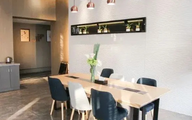 Yunman M Hotel (Xuchang Pang Donglai Jinhui Plaza)