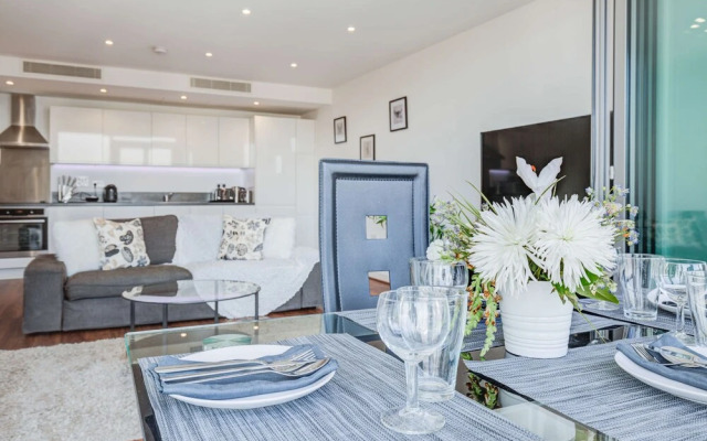 Kew Eye Apartments Kew