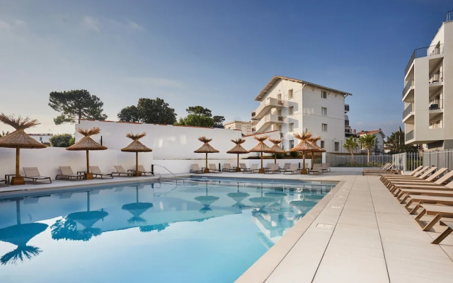 Apartment in Royan Near Sandy Beaches