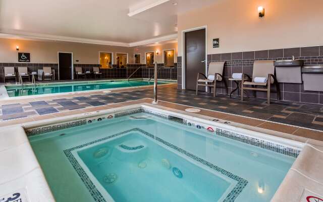 Best Western Plus Easton Inn & Suites