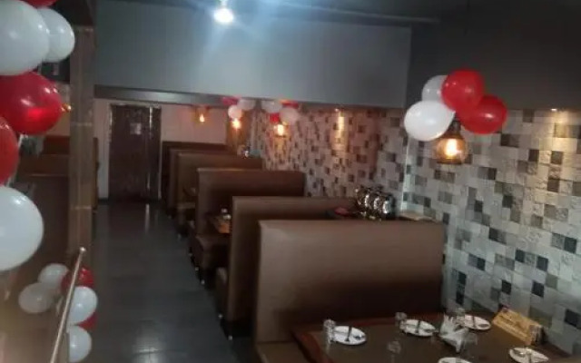 Airport Hostel 13