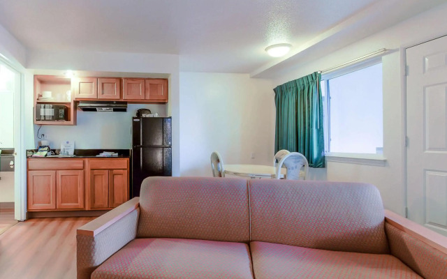 Motel 6 Coos Bay, OR