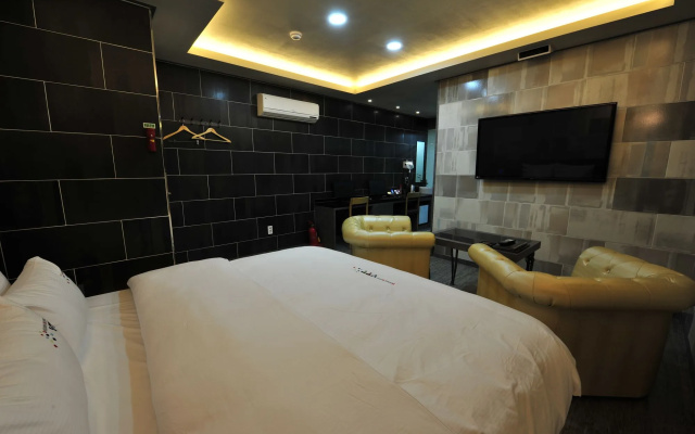 Busan Seomyeon YTT Hotel