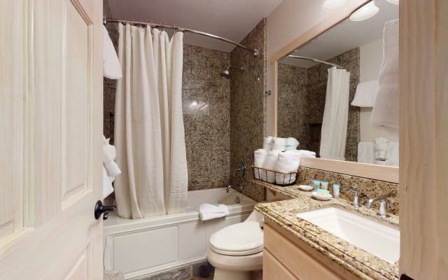 Mammoth West #115 Condo