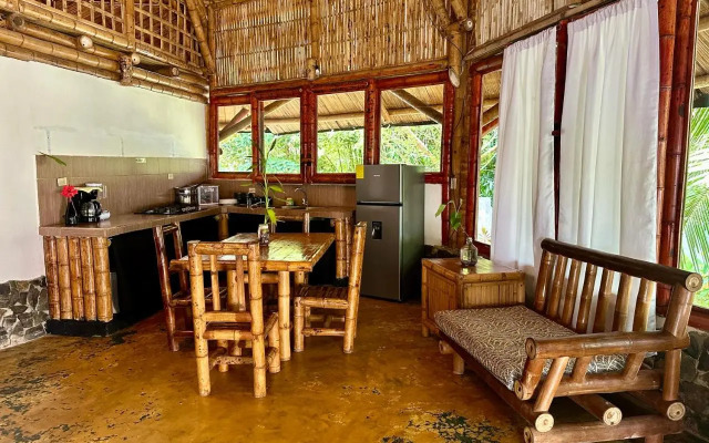 Eco-Lodge Deseo Bamboo