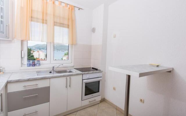 Apartments Slavica - 70m to beach