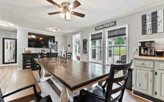 Lovin Lake Livin A Must-see!