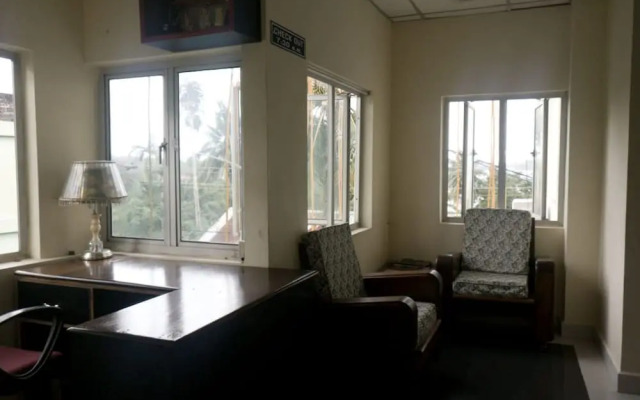 OYO 15419 Rajat Residency