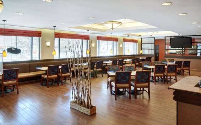 Holiday Inn & Suites Winnipeg Downtown by IHG