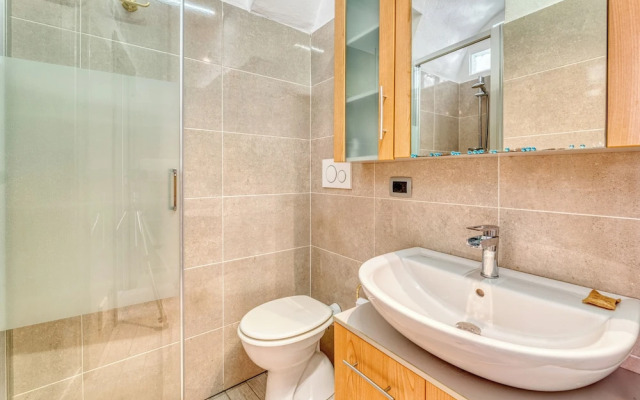 Sea Stone - 100m From The Sea