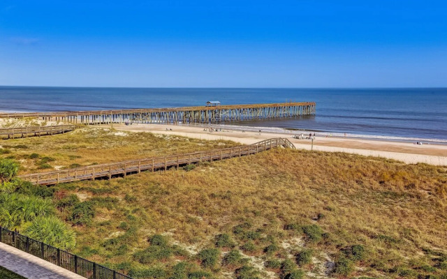 Enhanced Unit with Awesome View of Atlantic from Private Balcony by RedAwning