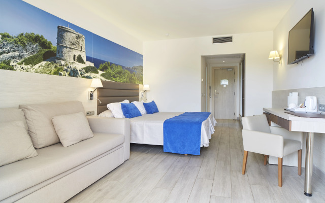 Invisa Hotel Club Cala Blanca