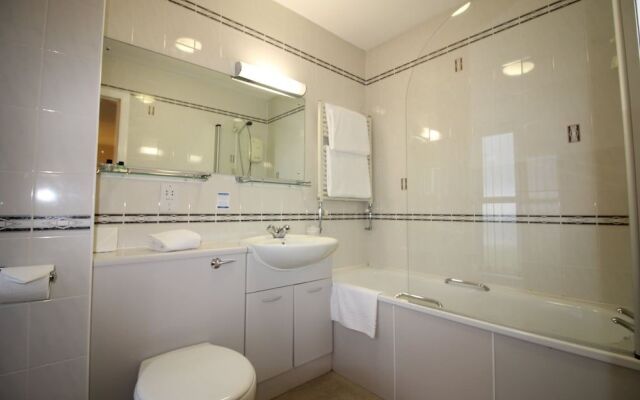 Parkstone Hotel