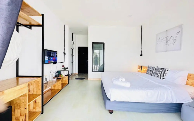 Penguin Villa Resort & Bistro