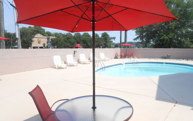 Americas Best Value Inn - Williamsburg/Lightfoot Area