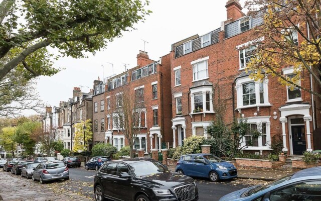 Lovely 1BR Near Beautiful Hampstead Heath