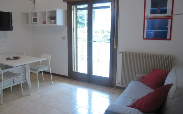 Cozy Flat With Garden Near Beach