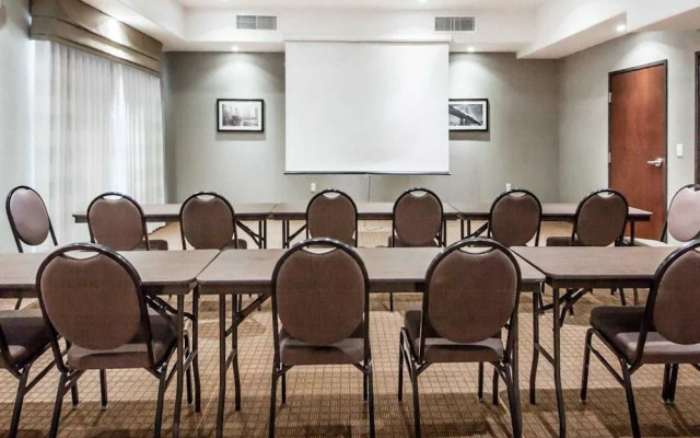 Sleep Inn & Suites Hennessey North