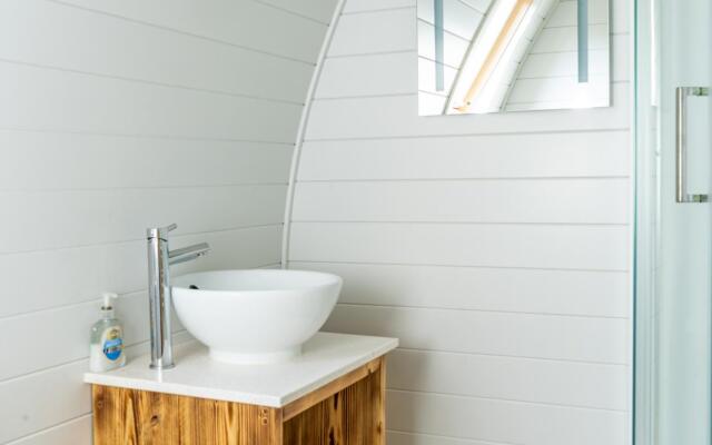 Glamping Pod Two - Holly Tree Barns