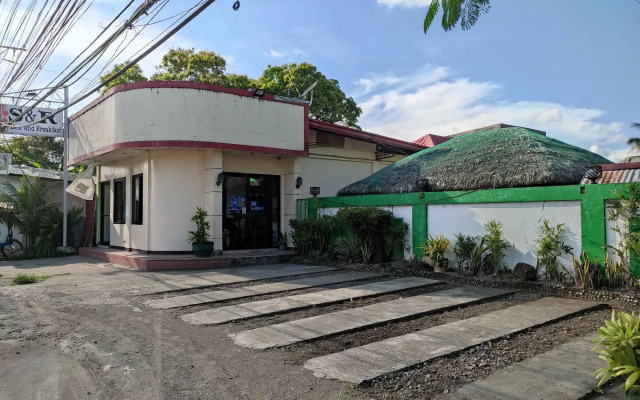 S & R Bed and Breakfast