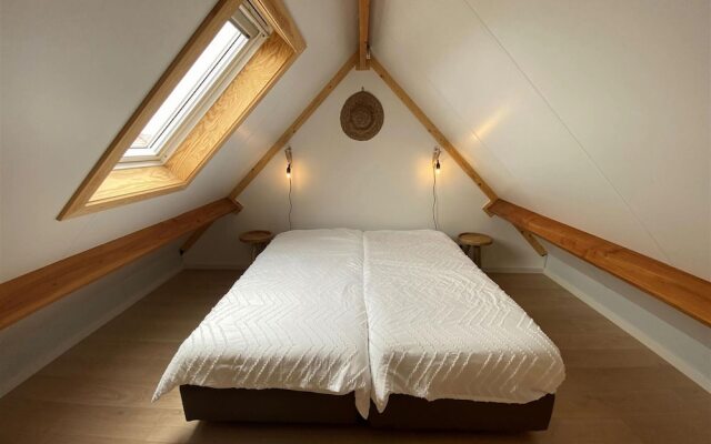 Cosy Polder House Near the Coast
