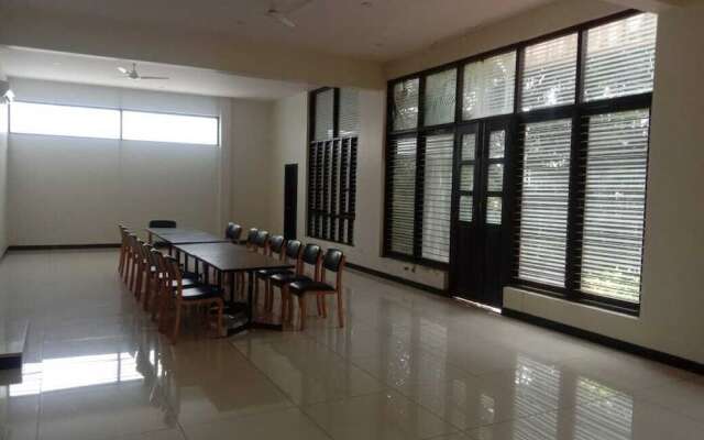 iROOMZ Nijaguna Resort