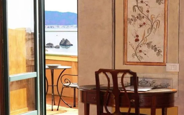 Villa Marina Palace