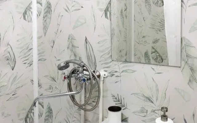 Династия на ул. Лесников, 25