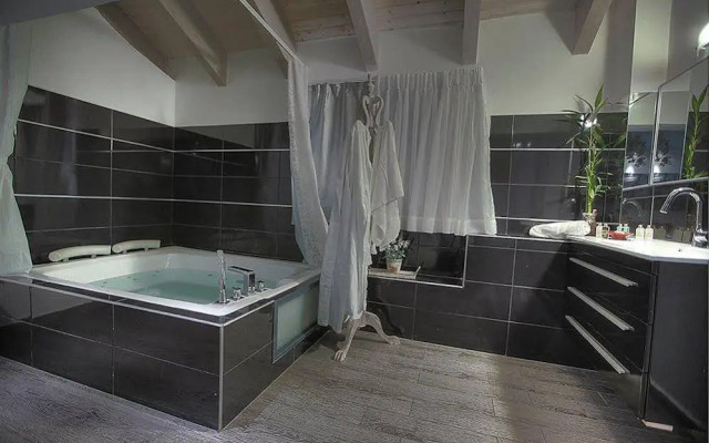 Atara Lodge