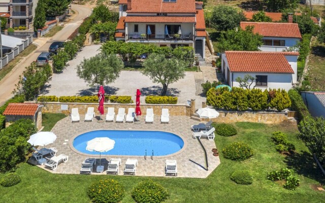 Juki Brnobi i in Brnobi i