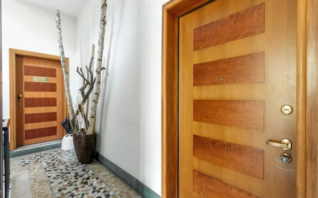 Elegant Apartment Near Duomo