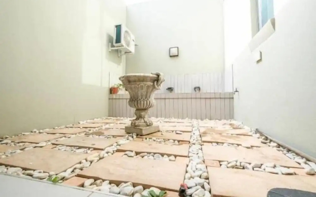 Lake Villa Hartebees