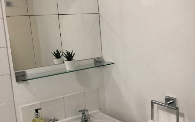 Spacious Flat in King's Cross
