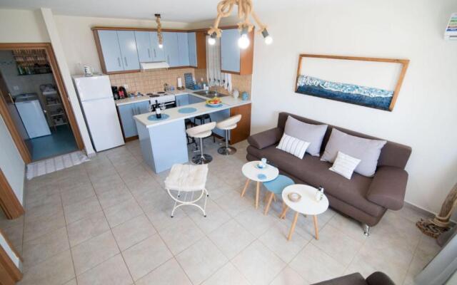 Lovely Seaside Apartment