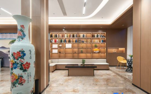 Yunding Hotel (Hanzhong Yang County Government Administrative Service Center)