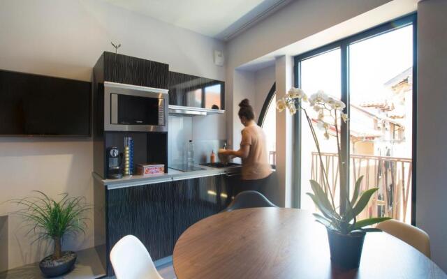 Maison Les Fleurines By Logis