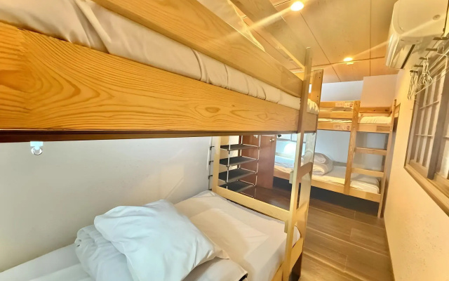 Osaka guest house sakura – Hostel