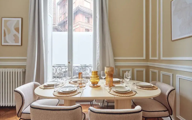 Magnificent Apartment Etoile Hoche Saint Honore