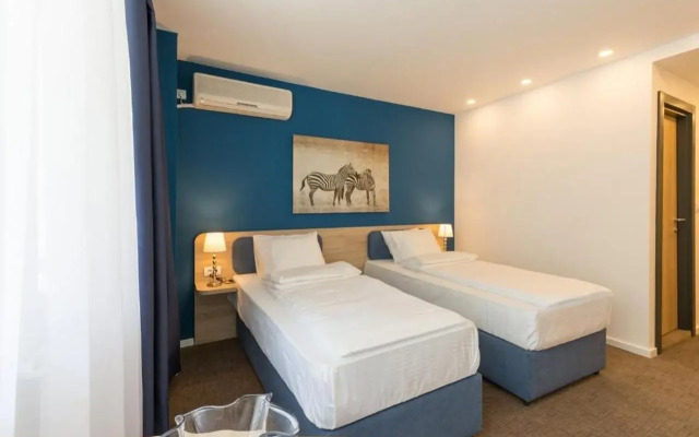 Premium Crown Suites