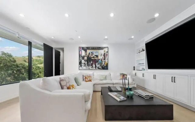 Oak Haven Sanctuary - Grand Estate With Pool, Guest House & Scenic Views