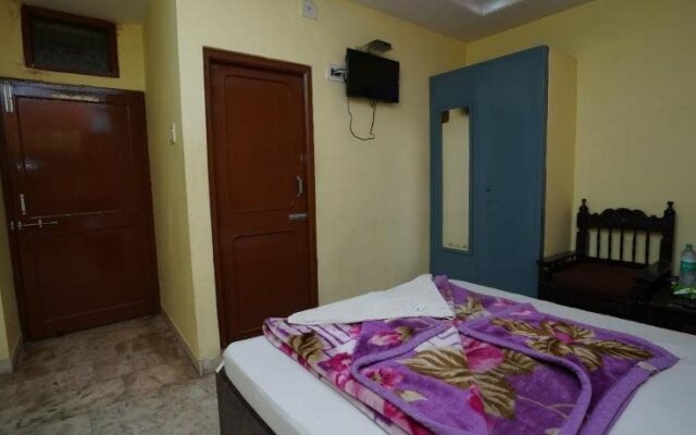 Hotel Gokul Palace