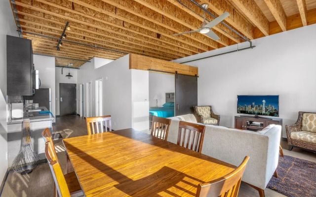 Tracyton Condo 202 in Bremerton