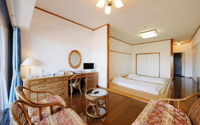 Resort Hotel Umibe no Kajuen – Guest Rooms – Konan