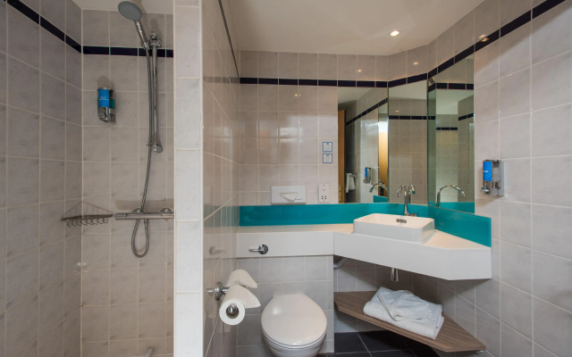 Holiday Inn Express London - Dartford, an IHG Hotel