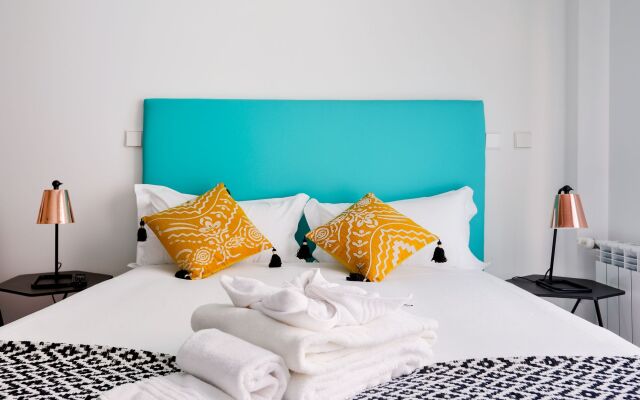 Home Art Apartments Salamanca