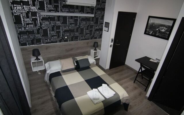 Hostal MH Fuencarral