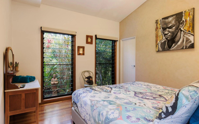 Eclectic Oasis in Doonan, Sunshine Coast