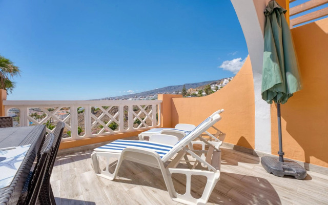 Large one bedroom apartment with incredible view 223