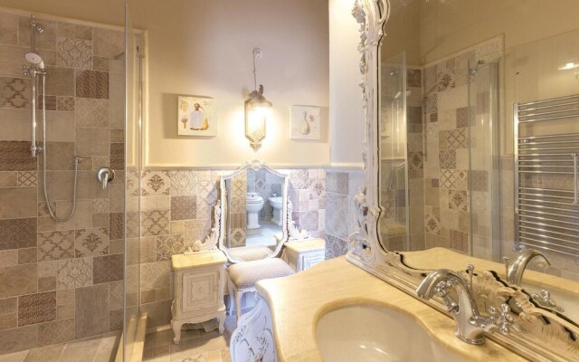 Beautiful Apartment in Viareggio With 3 Bedrooms, Jacuzzi and Sauna