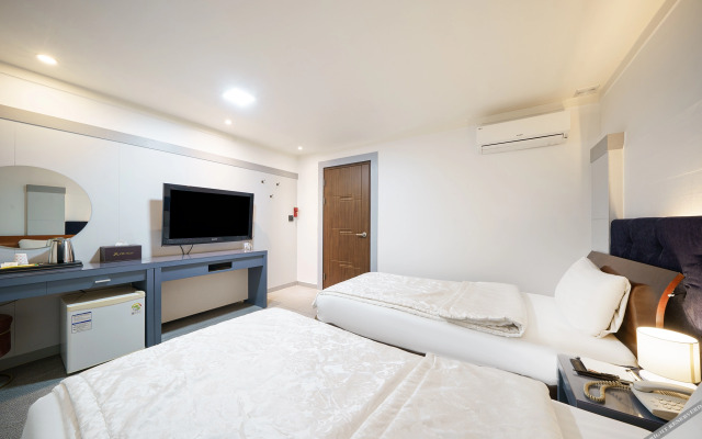 Gwangju Baekundong OK Hotel